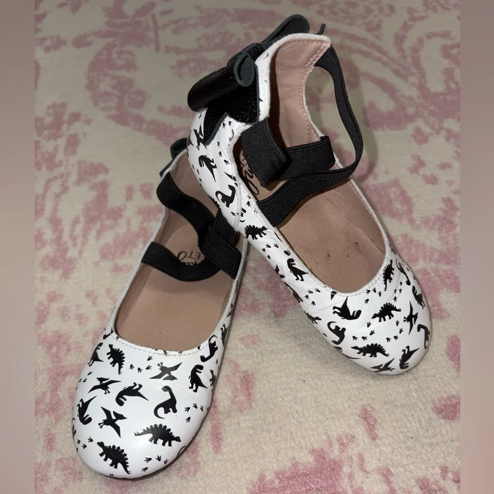 Monkey Feet White and Black Dinosaur Mary Jane Shoes with Bow